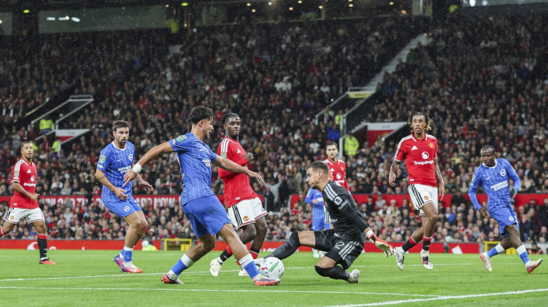 Mirklis Mančestras "United" cīņā pret Braitonu. Foto: Every Second Media/Scanpix