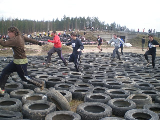 Izdomā nosaukumu "Stipro skrējiens Cinevillā 2011" šķērslim