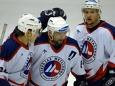 Starptautiskā Hokeja federācija (IIHF) sestdien paziņoja grupu sadalījumu Kontinentālā kausa izcīņā un Latvijas čempionvienība "Liepājas metalurgs" sacensības uzsāks no trešās kārtas un spēles aizvadīs savā laukumā.