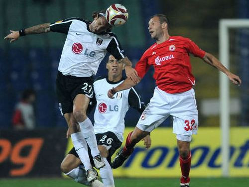 Eiropas līga: Morozam puslaiks pret "Fulham", "Roma" zaudē Šveicē