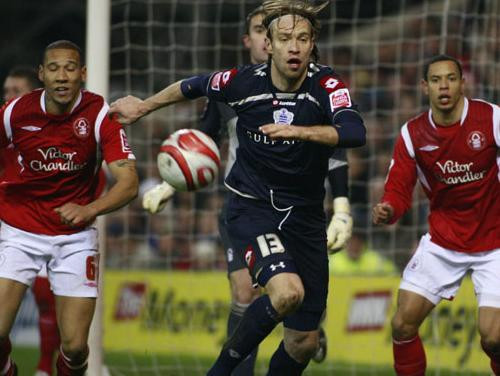 "QPR" ceturtais neizšķirts pēc kārtas, "Blackpool" cīnās par "play-off"