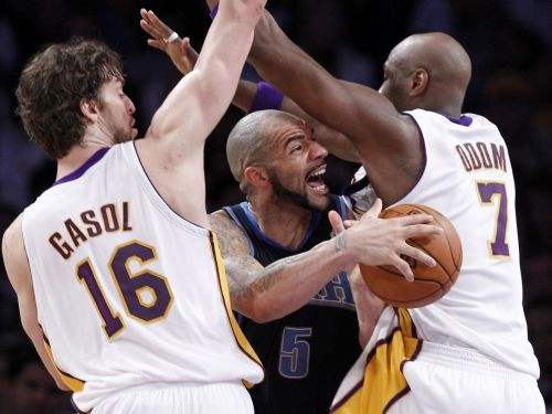"Lakers" grūta uzvara pret "Jazz"