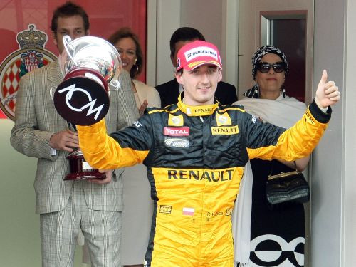 Oficiāli: Kubica ''Renault'' komandā brauks līdz 2012. gada sezonas beigām