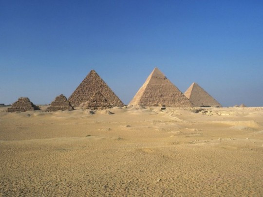 Apceļo Ēģipti- pazīstamākās piramīdas un tempļi, ko vērts apskatīt