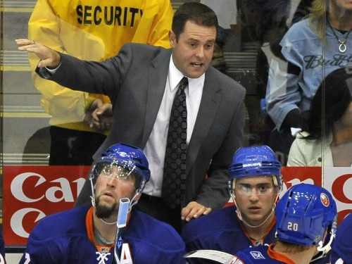 "Islanders" atlaiž galveno treneri