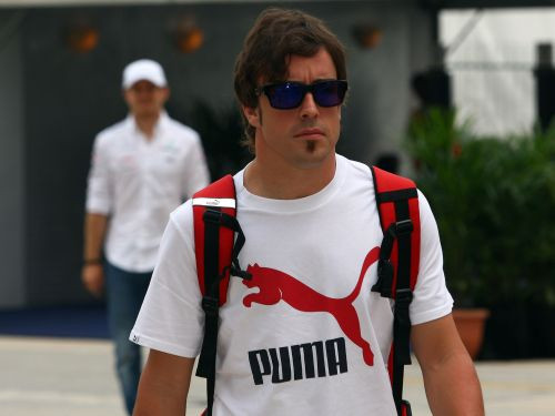 F1: "Mercedes" var uzelpot, Masa atbild kritiķiem, Alonso cer uz neprognozējamu sacīksti
