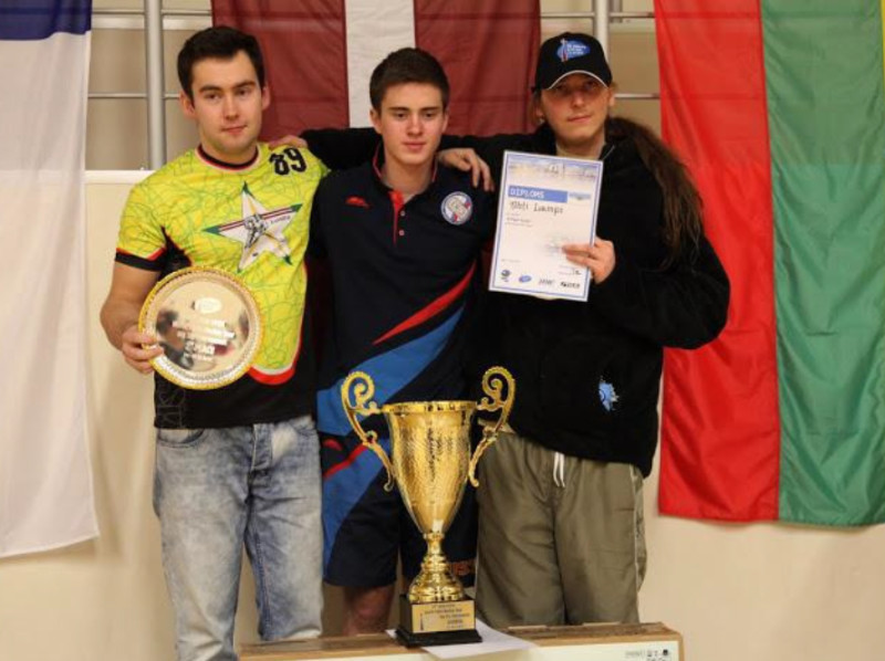 Rīgas kausā galda hokejā galvenā trofeja aizceļo uz Krieviju