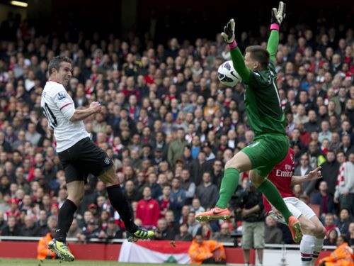 Van Pērsijs atgriežas "Arsenal" stadionā ar gūtiem vārtiem