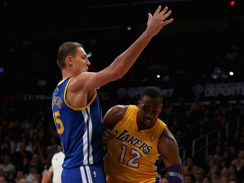 Hovarda pievienošanās "Warriors" var nogādāt Biedriņu "Lakers"