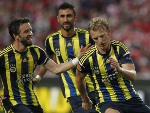 UEFA samazina "Fenerbahce" sodu un noraida "Besiktas" apelāciju