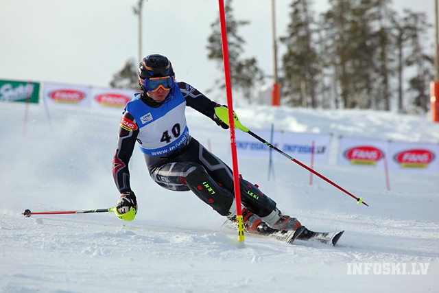 Kalnu slēpotājam M.Onskulim otrā vieta FIS sacensībās slalomā Irānā