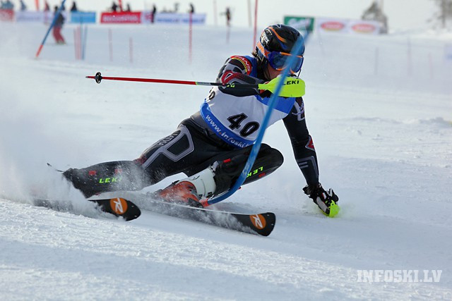 Latvijai pirmā uzvara šosezon FIS sacensībās kalnu slēpošanā