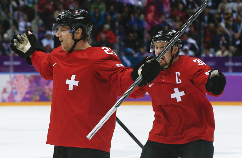 Mediji: "Šveices hokeja Titānikam jāuzmanās no latviešu aisberga"
