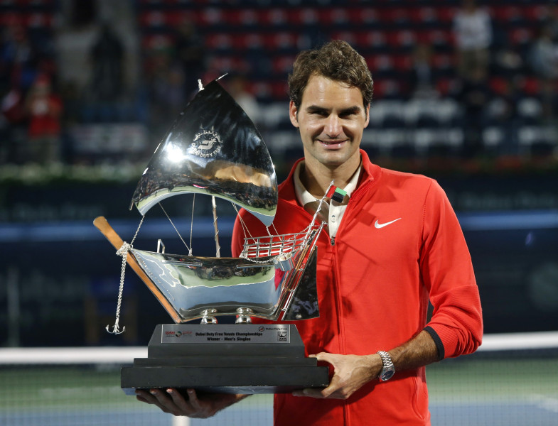 Federers sesto reizi uzvar Dubaijā un apsteidz Makinroju