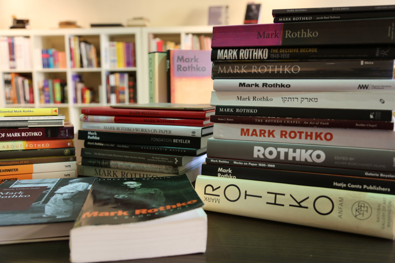 Markam Rotko veltīts kinolektorijs un grāmatu izstāde