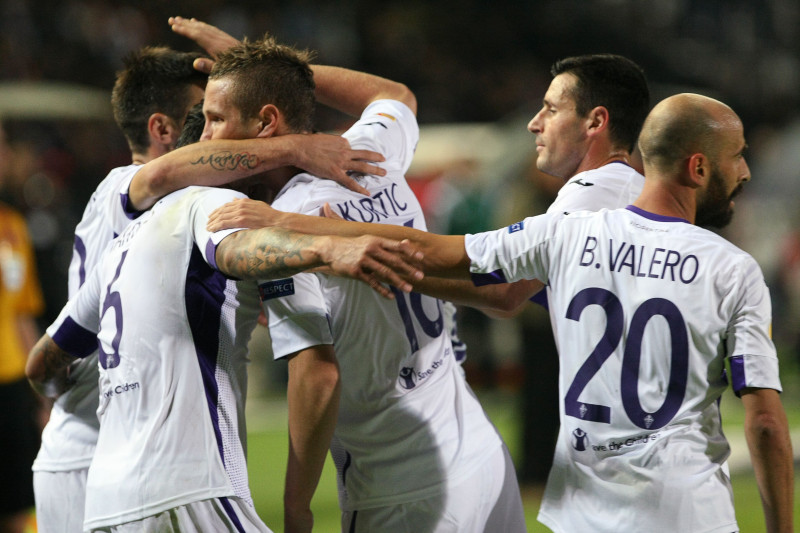 "Fiorentina" trešā uzvara, "Napoli" un Kijevas "Dinamo" pirmie zaudējumi