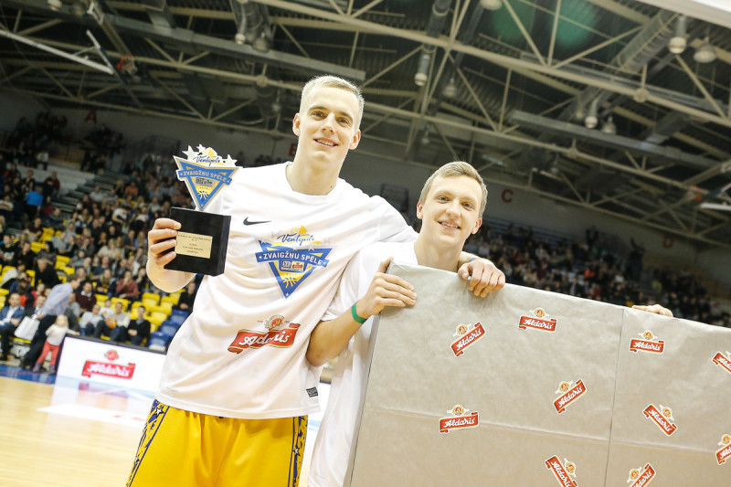 Aldaris LBL Zvaigzņu spēle: slam dunk konkursā uzvar Kristaps Dārgais