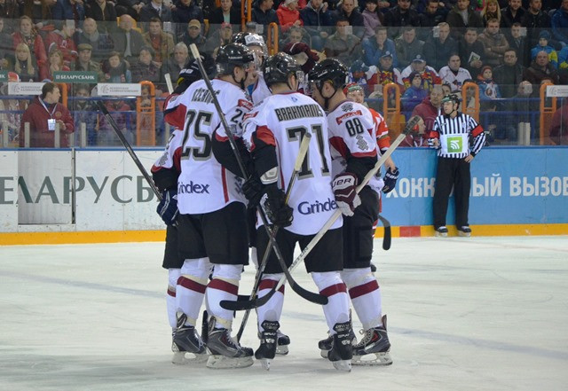 Kalniņam "sausā" spēle, Latvijas hokeja izlase revanšējas baltkrieviem