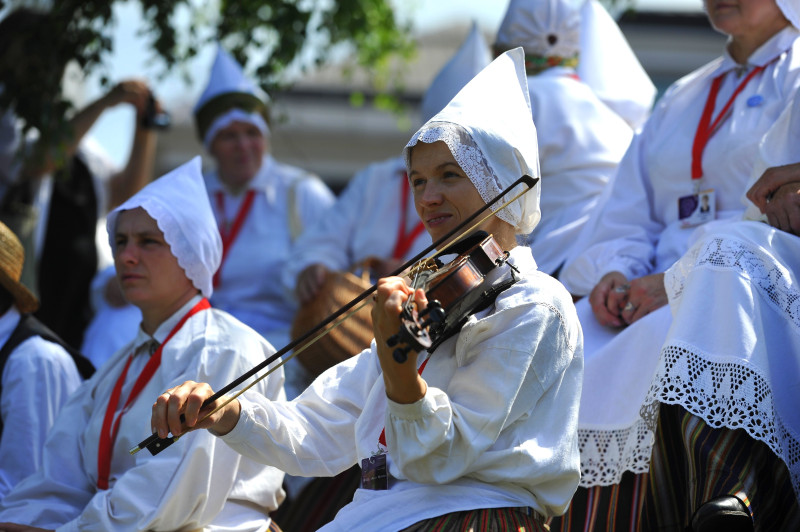 Trejdeviņos ieskaņas pasākumos visā Latvijā daudzinās  Starptautisko folkloras festivālu „Baltica 2015