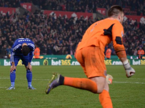 "Chelsea" Līgas kausā pēcspēles sitienos zaudē "Stoke"