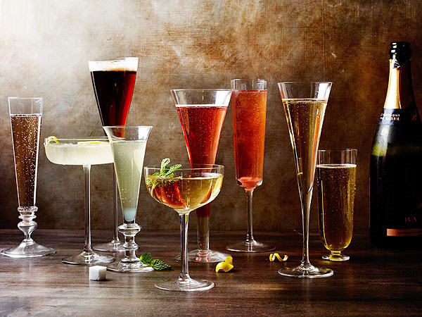4 burvīgi šampanieša kokteiļi