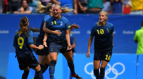 Šoks sieviešu futbolā: Zviedrija pendelēs pārtrauc ASV dominanci