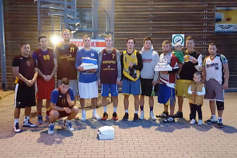 Ventspils 3x3 basketbola vasaras noslēgumā labākie "Dogg Pound" un "Peak"