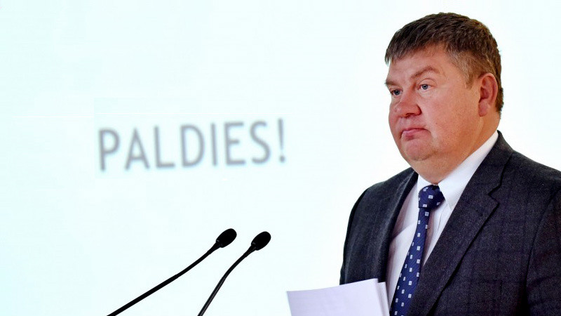Lipmanu nomet no troņa, par Latvijas hokeja vadītāju kļūst Kalvītis
