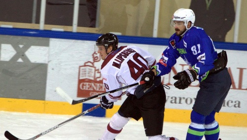 Latvijas hokeja izlase Bledas turnīru noslēgs pret Franciju