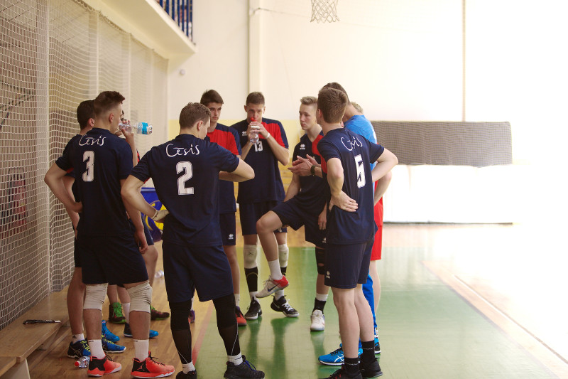 Latvijas Jaunatnes olimpiādē volejbolā triumfē rīdzinieces un Cēsu novada puiši