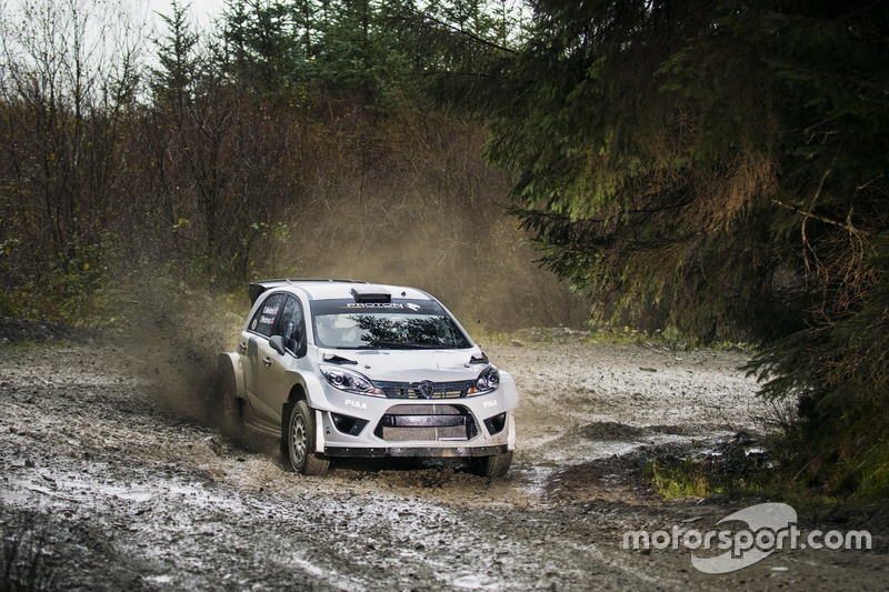 Divkārtējais WRC čempions Gronholms testē 'Proton Iriz R5' automašīnu (+video)