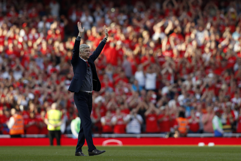 Vengers no "Arsenal" faniem pēdējā mājas spēlē atvadās ar graujošu uzvaru