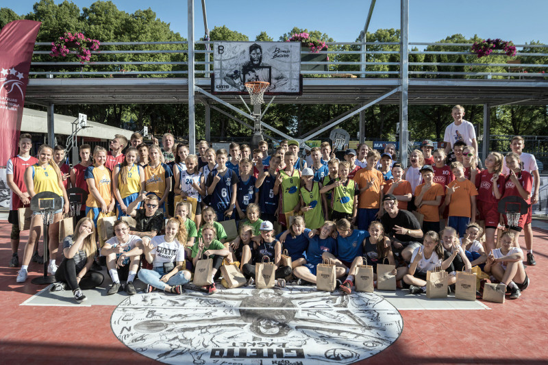“Ghetto Basket” 3x3 skolu čempionāta pirmie uzvarētāju tituli Rīgai, Daugavpilij un Druvai