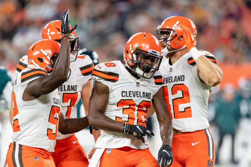 "Browns" ar 5:0 pārbaudes spēlē pārspēj čempionus "Eagles"