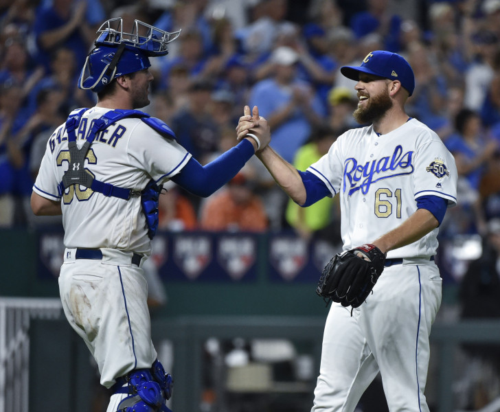 MLB pastarīšu duelī uzvar "Royals"