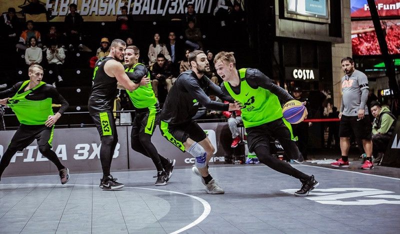 Aizraujošā galotnē "Riga Ghetto Basket" finālā zaudē "Novi Sad"