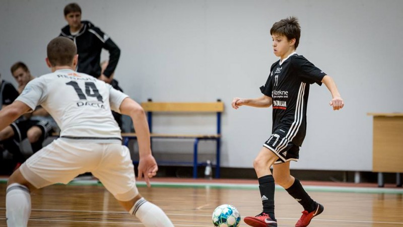 Latvijas U19 futzāla izlase savā pirmajā oficiālajā spēlē vēsturē uzvar Gruzijā