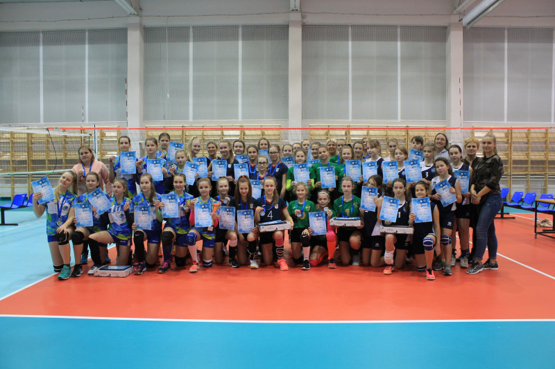 Ziemas kausu volejbolā U-13 grupā izcīna Daugavpils puiši un Rīgas meitenes