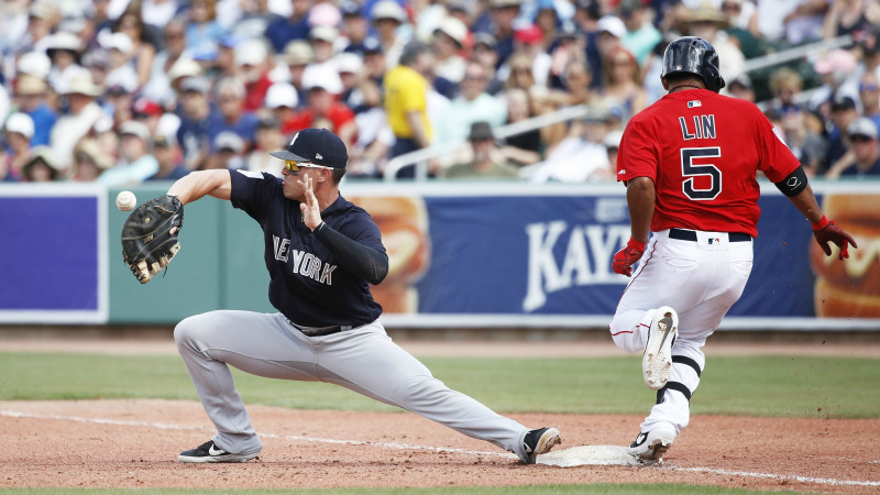 Čempioni "Red Sox" sezonu sāk ar uzvaru pār "Yankees"