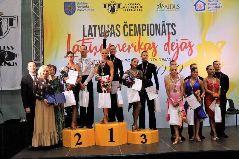 Saldū aizvadīts Latvijas čempionāts Latīņamerikas dejās