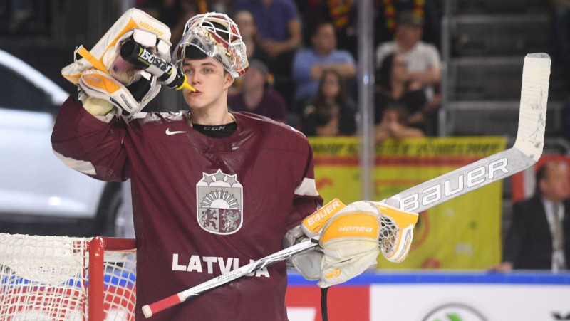Latvija neilgi pirms pirmās spēles piesaka Merzļikinu, Austrija - četrus hokejistus