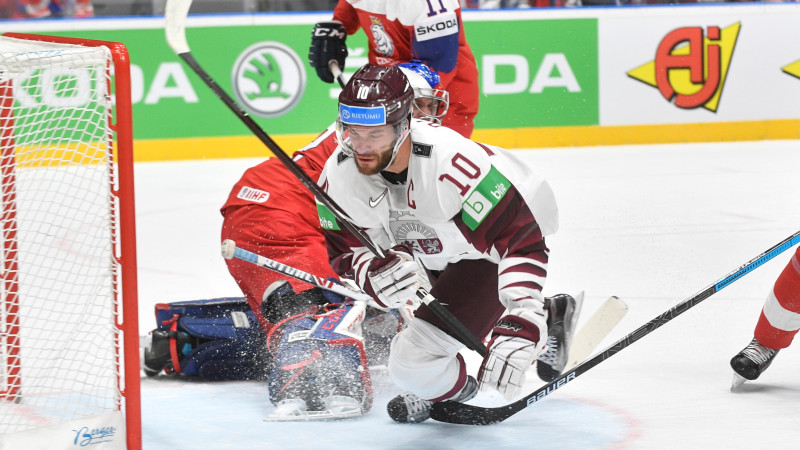Par Latvijas labāko hokejistu tiek atzīts Dārziņš