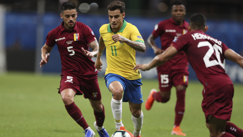 Brazīlijai tiek anulēti trīs vārtu guvumi, kas ļauj Venecuēlai noturēt otro 0:0