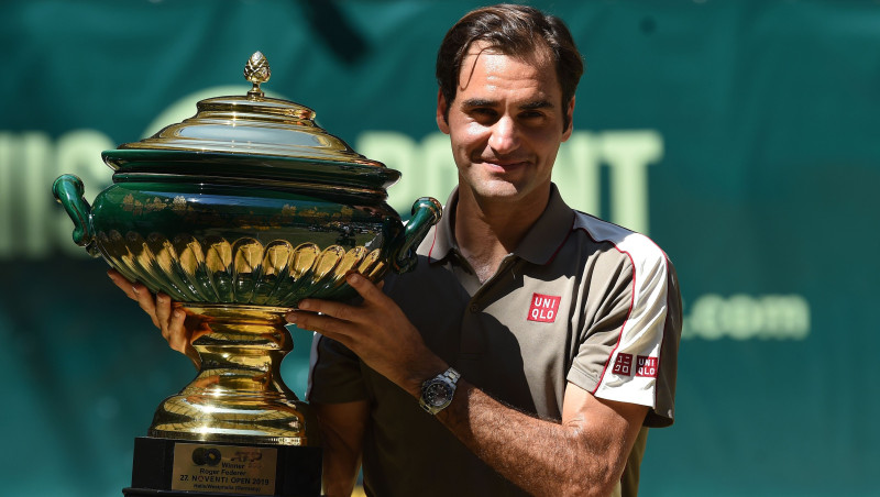 Federers 10. reizi triumfē Hallē, Lopesam ar Mareju dubultuzvara Londonā