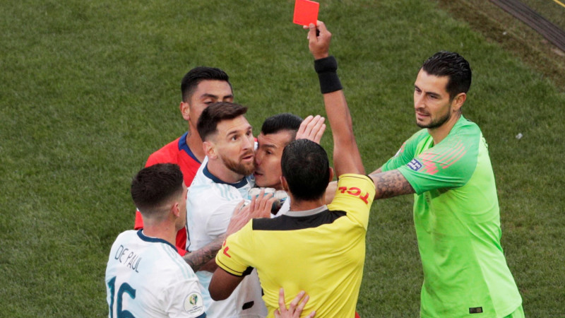Argentīna "Copa America" noslēdz ar Mesi noraidījumu un bronzas medaļām
