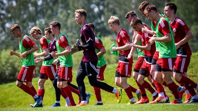 U21 izlases kandidātu sarakstā iekļauti astoņi ārzemēs meistarību attīstoši futbolisti