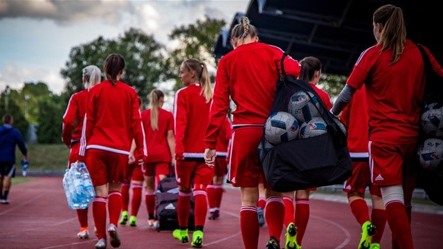 Sieviešu futbola izlasei pret Islandi un Ungāriju palīdzēs arī Bundeslīgas klubā esošā Voitāne