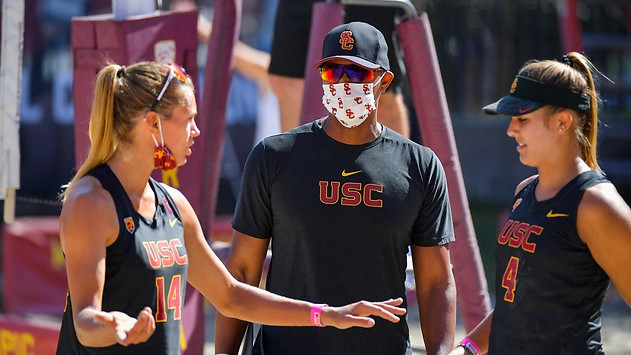Graudiņas USC sagrauj principiālāko pretinieci, NCAA pašreizējo čempioni UCLA