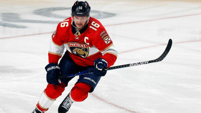 "Panthers" turpina vajāt savainojumi – spēli nepabeidz kapteinis Barkovs