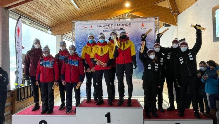 Latvijas junioru izlase Pasaules junioru kausā izcīna bronzu komandu stafetē